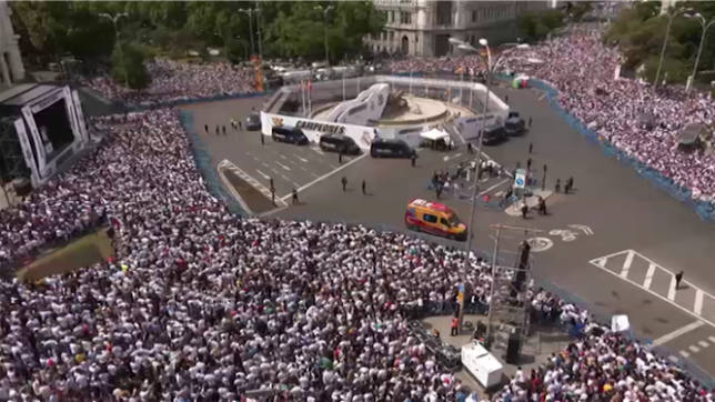 La foule envahit la capitale: le Real Madrid célèbre son 36e sacre de champion d