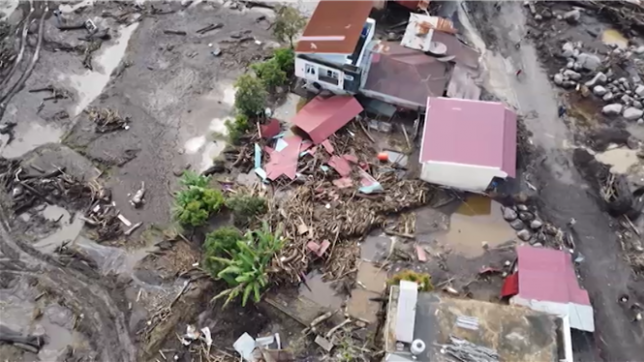 Inondations et coulées de lave froide en Indonésie: lourd bilan sur l