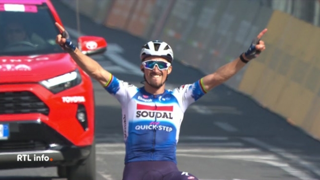 Julian Alaphilippe remporte la 12e étape du Tour d