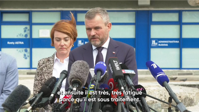 Premier ministre slovaque touché par balle: son état jugé encore très grave à cause de blessures compliquées