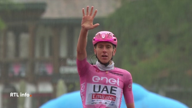 Nouvelle victoire de Tadej Pogacar lors de la 16e étape du Giro