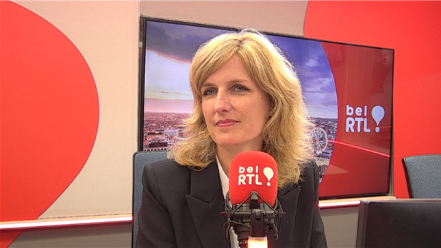 PFAS: Céline Tellier retarde-t-elle la parution des résultats des analyses? Sa réponse