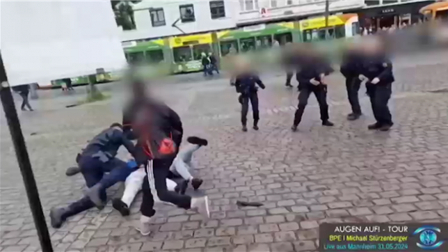Attaque au couteau en Allemagne: un policier et un militant anti-islam touchés