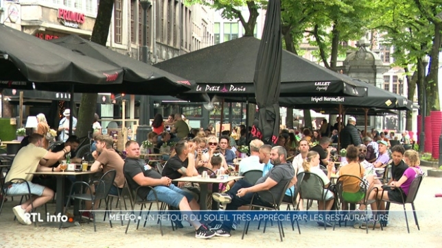 Beau temps: les terrasses sont prises d'assaut
