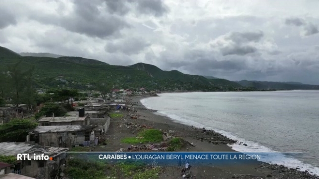 L'ouragan Béryl s'approche de la Jamaïque et des îles Caïmans