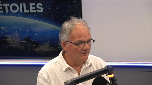 Pour le vidéocast La tête dans les étoiles, Luc Gilson reçoit chaque semaine Pierre-Emmanuel Paulis, formateur à l'Eurospace Center et président de la Mars Society Belgium. Cette semaine, il évoque le 55ème Anniversaire du premier alunissage.