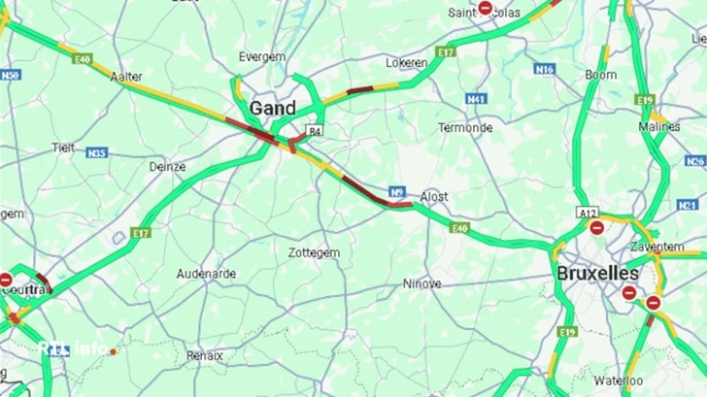 Embouteillage monstre sur la E40 vers la côte après plusieurs accidents