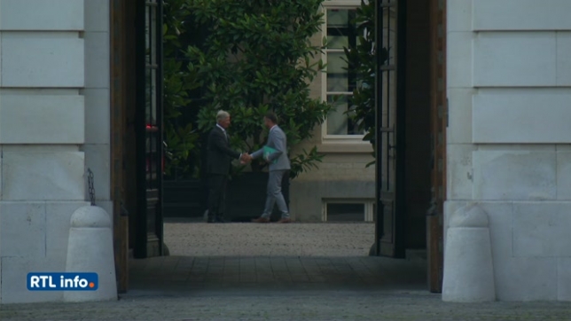 Maxime Prévot retourne chez le roi