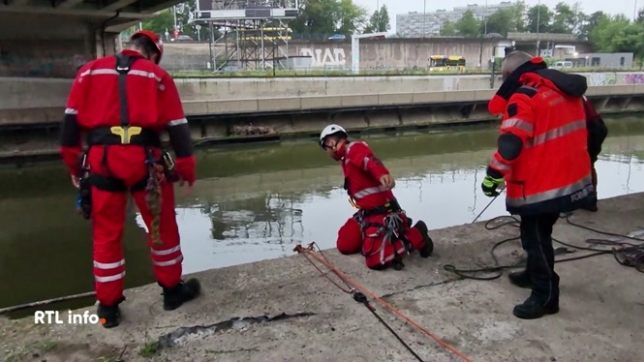 Trois personnes repêchées dans la Sambre à Charleroi