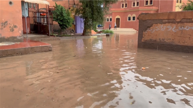 Pluies torrentielles et inondations frappent le sud du Maroc et de l'Algérie : au moins un mort