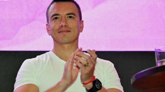 d0b7d338-554c-4111-84b6-98c83803360d