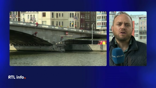Une péniche a percuté le pont des Arches à Liège