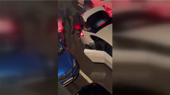 Un homme passé à tabac et enlevé à Ixelles: un témoin a filmé la scène