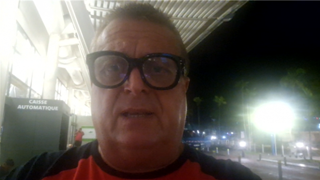 Violences en Martinique: La scène est apocalyptique, confie Laurent confiné à l'aéroport