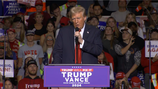 On nous parle tout le temps de la montée des océans dans 500 ans, qui s'en soucie ?: des propos toujours plus provocants pour Trump à trois jours du scrutin