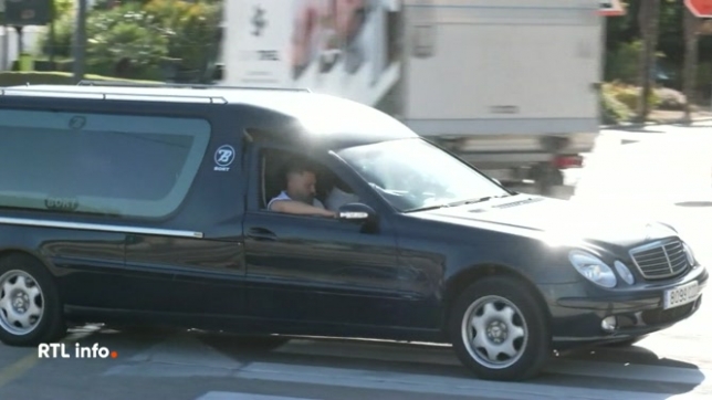 Inondations en Espagne: le ballet des corbillards est incessant à Valence