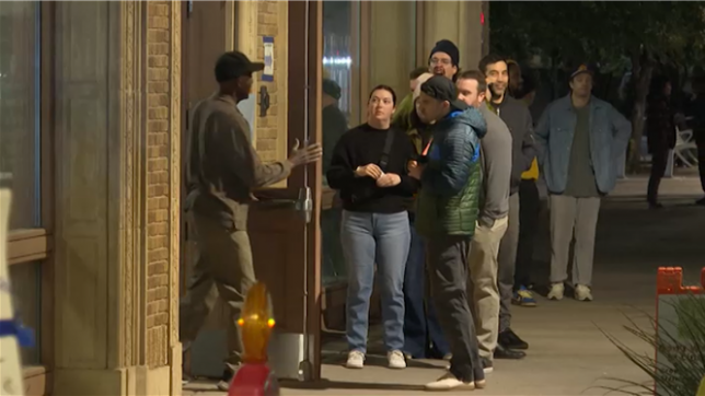 Les bureaux de vote ouvrent aux États-Unis, alors que plus de 82 millions de personnes ont déjà voté de manière anticipée.