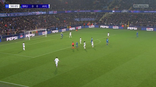 Bruges-Aston Villa: l'énorme erreur de Mings sur le penalty !