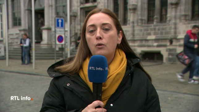 Céline Praile fait le point à Mons sur les discussions toujours en cours pour former une majorité destinée à gérer la ville de Mons les 6 prochaines années. Une coalition entre le PS et le PTB verra-t-elle le jour?