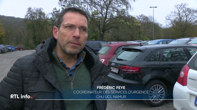 L'homme est décédé sur le parking, sans intervention de l'hôpital ni du service 112, qui disent avoir respecté la procédure suite à l'appel à l'aide. Explications.