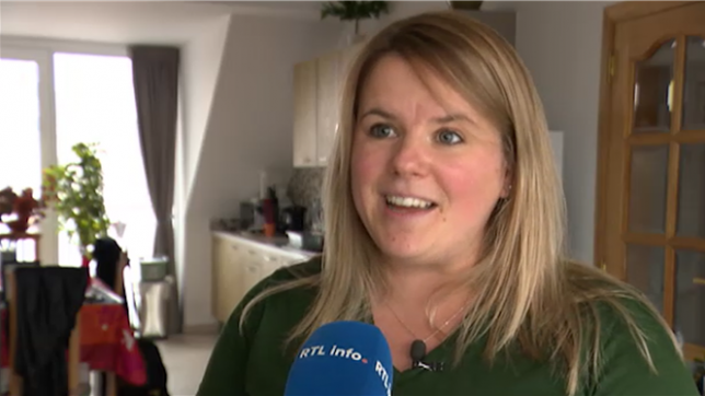 Le nombre de coiffeurs en Belgique qui se tournent vers le statut d'indépendant continue d'augmenter, notamment pour gagner en flexibilité et pour se rapprocher de leurs clients. Face à des salaires peu avantageux en salon, beaucoup voient dans l'indépendance une meilleure opportunité financière.