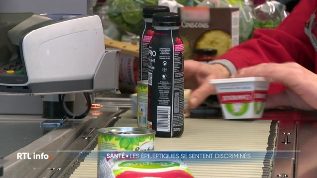 Pour son premier jour de travail, Antoine a eu une petite crise d'épilepsie. Inquiet, son patron l'a licencié dans la foulée. Aujourd'hui il souhaite dénnoncer cette situation et il n'est pas le seul à se sentir discriminé pour cette raison.