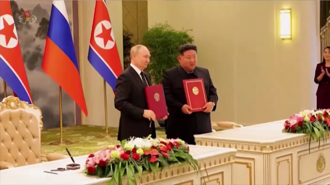 La Corée du Nord a ratifié un traité de défense mutuelle avec la Russie signé par les dirigeants des deux pays en juin, qui appelle chaque partie à venir en aide à l'autre en cas d'attaque armée.