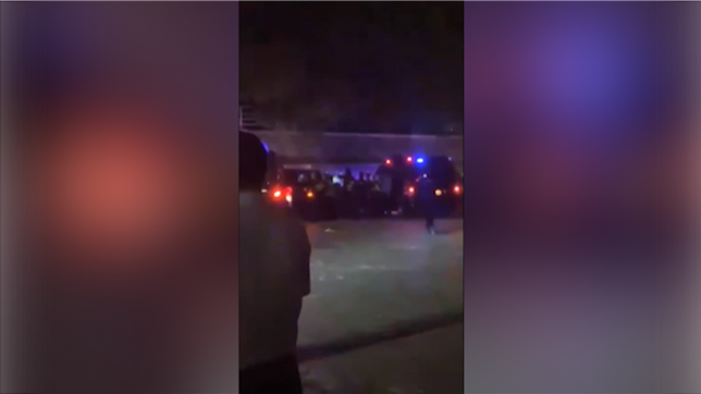 Trente-cinq personnes ont été tuées et 43 blessées après qu'une voiture a foncé sur la foule lundi soir à Zhuhai, une localité du sud de la Chine, a annoncé la police locale mardi.