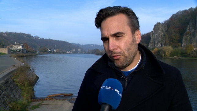 Deux tonnes de latex déversées dans la Meuse en France, mais la Belgique n'est pas prévenue: quels risques pour notre santé?