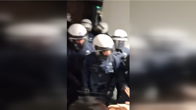 Les tensions autour du plan social chez Audi Brussels ont culminé en une séquestration de la direction par le personnel, entraînant l’intervention de la police.