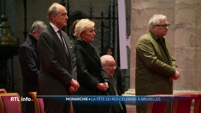 Le roi Albert II, le prince Laurent, la princesse Astrid et le prince Lorenz ont assisté vendredi matin au Te Deum à l'occasion de la Fête du Roi, dans la cathédrale de Saints-Michel-et-Gudule, située dans le cœur de la capitale. La reine Paola et la princesse Claire étaient les absentes du jour.