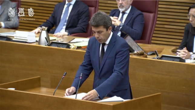 Le président de la région de Valence, dans le sud-est de l'Espagne, a présenté vendredi ses excuses à la population pour les retards dans l'aide aux victimes de ce sinistre qui a fait au moins 224 morts.