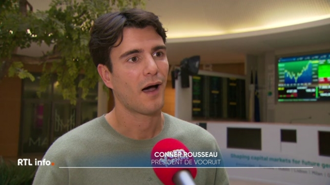 Les discussions pour former un gouvernement fédéral étaient à un tournant aujourd'hui. Les 5 partis de l'Arizona se sont revus hier pour la première fois depuis 10 jours. Et ce midi, Vooruit s'est dit prêt à reprendre les négociations en vue de former un gouvernement fédéral.