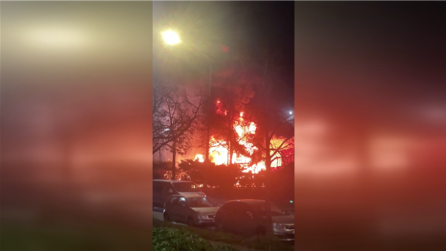 Un impressionnant incendie se déclare à l'usine Viangro à Anderlecht