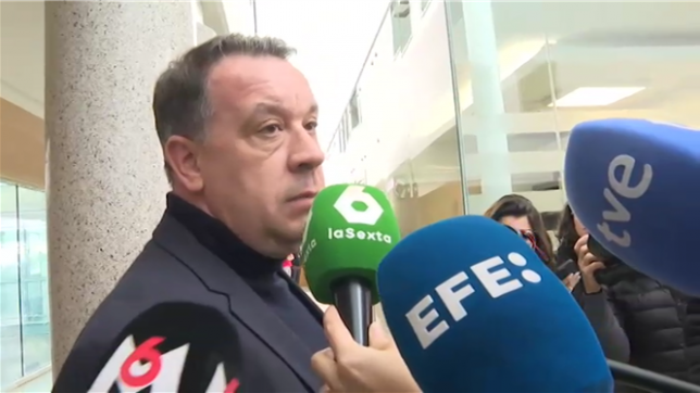 David Pelicot, un des deux fils de Dominique Pelicot, a expliqué lundi que le procès des viols de Mazan était celui de toute une famille anéantie, conjurant son père de dire la vérité au sujet des agissements supposés sur sa soeur Caroline Darian.