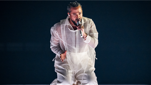 Une plainte a été déposée par un autre technicien de la tournée de l'artiste. Les faits remonteraient à la nuit du 17 au 18 décembre 2023.