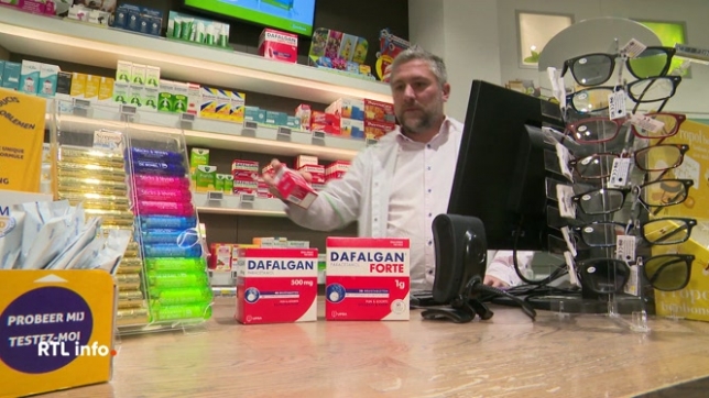 C'est le médicament le plus vendu en Belgique, avec 80 millions de boites par an. Cela fait un peu plus de 7 boites consommées par personne chaque année. Qu'est-ce qui explique ce succès ?