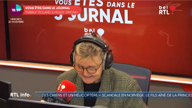 Princesse Delphine n'a aucun rôle officiel au sein de la monarchie belge et ne touche aucune dotation royale. Cela lui permet de s'exprimer et de travailler librement, sans les contraintes imposées aux autres membres de la famille royale.