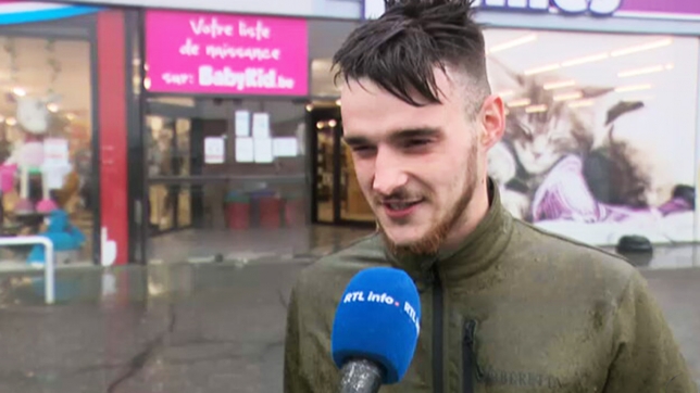 Une cliente du magasin