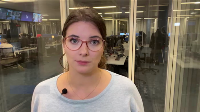 Alors qu'elle était en vacances, Béatrice n'a pas pu embarquer sur son avion de retour. Le motif ? Celui-ci était complet. La compagnie a-t-elle le droit de faire ça ?