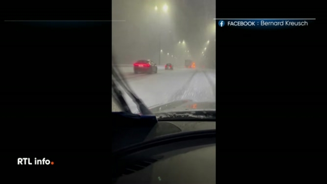 La neige n'avait rien de féérique vendredi soir sur l'E42 dans la région de Malmedy. Des dizaines de personnes sont restées bloquées parfois plus d'une heure, tant sur l'autoroute que sur les routes secondaires. Ce matin, la sitiuation était était revenue à la normale.