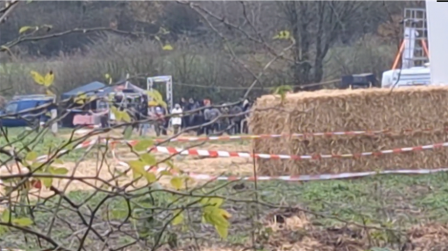 Des habitants ont filmé l'entrée et les nuisances sonores.