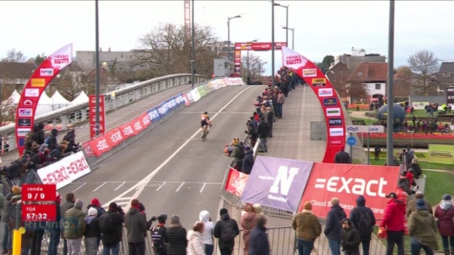 Ce samedi se tenait l'Exact Cross de Courtrai. Après la victoire de Fem van Empel chez les femmes, c'est Eli Iserbyt qui s'est imposé chez les hommes.