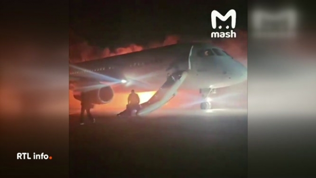 Un avion russe prend feu à l'atterrissage en Turquie