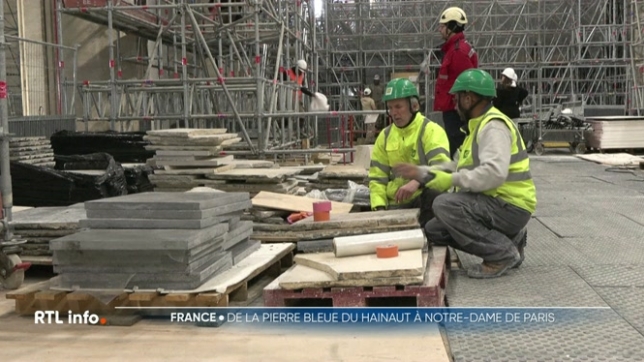 800 m² de dalles en pierre bleue de la Carrière du Hainaut ont été placés au cœur du monument le plus visité de Paris avec 12 millions de visiteurs par an.