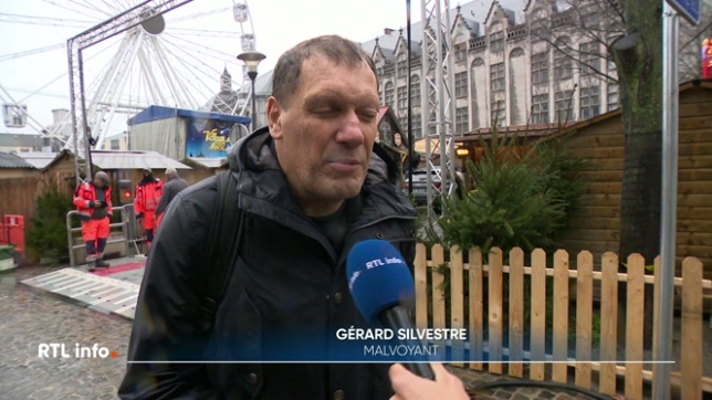 Le nouveau tram de Liège n'est pas adapté aux personnes porteuses de handicap. Souvent, la chaussée est partagée entre les cyclistes, les piétons et le tram, et puisqu'il n'y a pas d'aides ni d'indications tactiles au sol pour les personnes aveugles ou malvoyantes, celles-ci sont en difficulté.