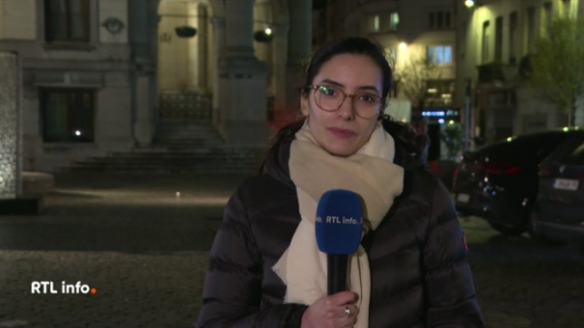 Cette décision est liée à des informations parues dans la presse concernant sa condamnation pour viol sur mineure il y a 20 ans. Le point en direct avec Marwa Sebbahi.