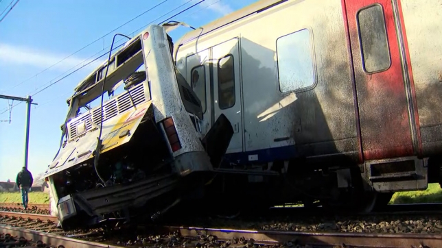 train-accident-bus-de-lijn