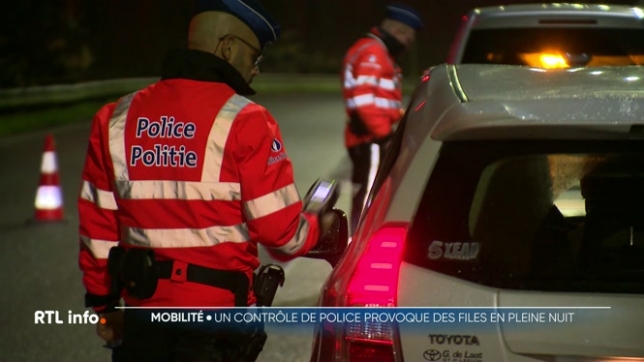 Hier soir, de nombreux automobilistes ont exprimé leur mécontentement via notre bouton Alertez-nous. Ils sont restés coincés sur l'autoroute E19-E42 en direction de la France pendant plusieurs heures à cause d'une opération de police de grande ampleur. La fin justifie-t-elle ce type de moyens ?
