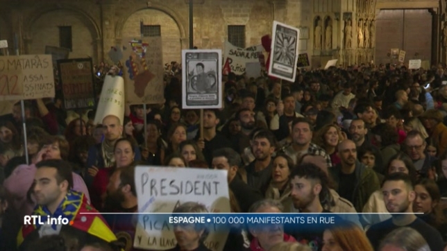 A Valence, plus de 100.000 personnes crient leur colère après les inondations